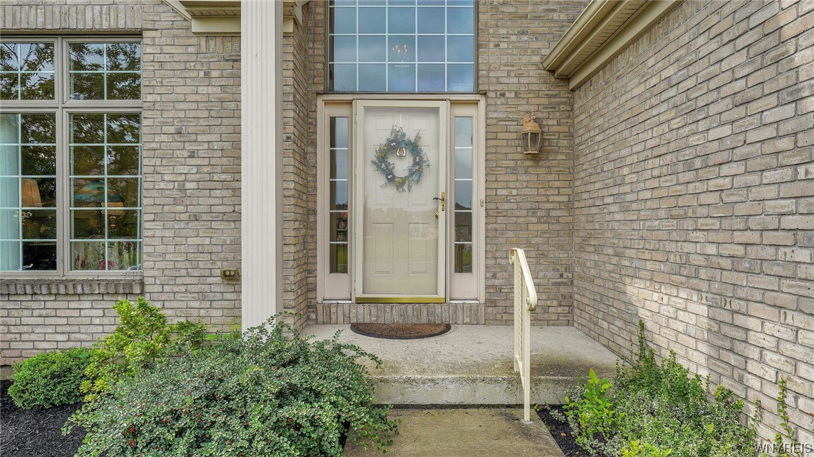 85 Mapleton Drive Amherst, NY 14221 - Photo 3 of 47