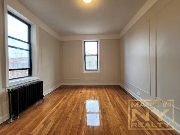 $2,955 | 25-74 33rd Street, Unit 4C | Astoria