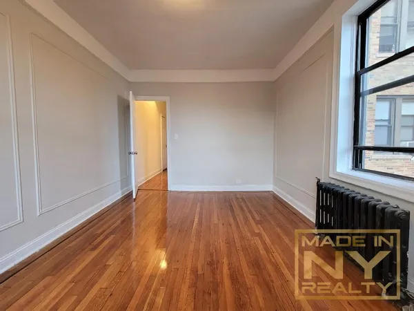 $2,955 | 25-74 33rd Street, Unit 4C | Astoria