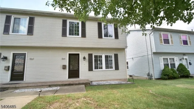 $2,950 | 212 Burkley Place, Union, NJ 07088