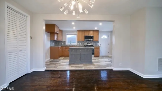 $2,950 | 212 Burkley Place, Union, NJ 07088