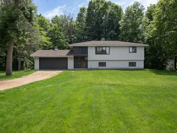$484,900 | 10638 Maple Lane, Rogers, MN 55374