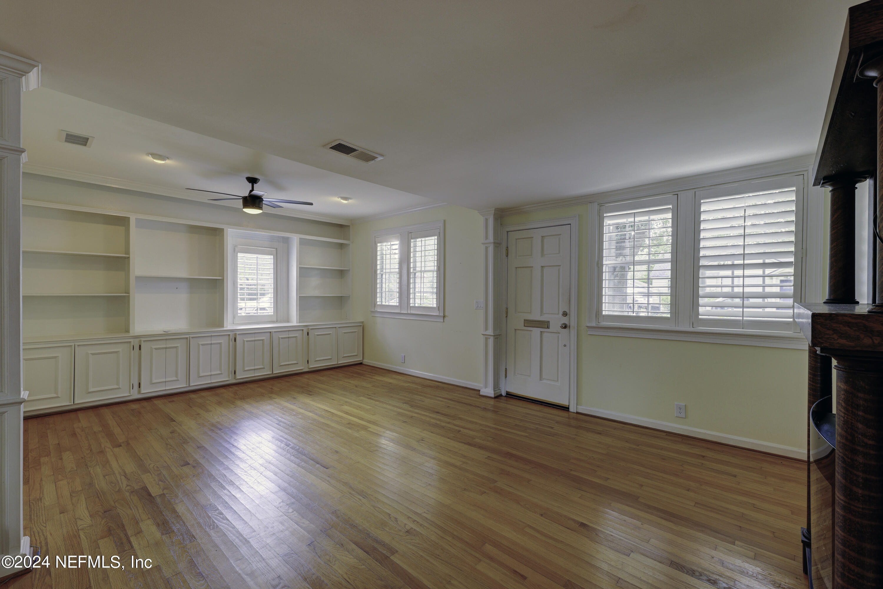 1210 Inwood Terrace Jacksonville, FL 32207 - Photo 26 of 49 21-C_R54048_49_50_51_52_53Interior 2