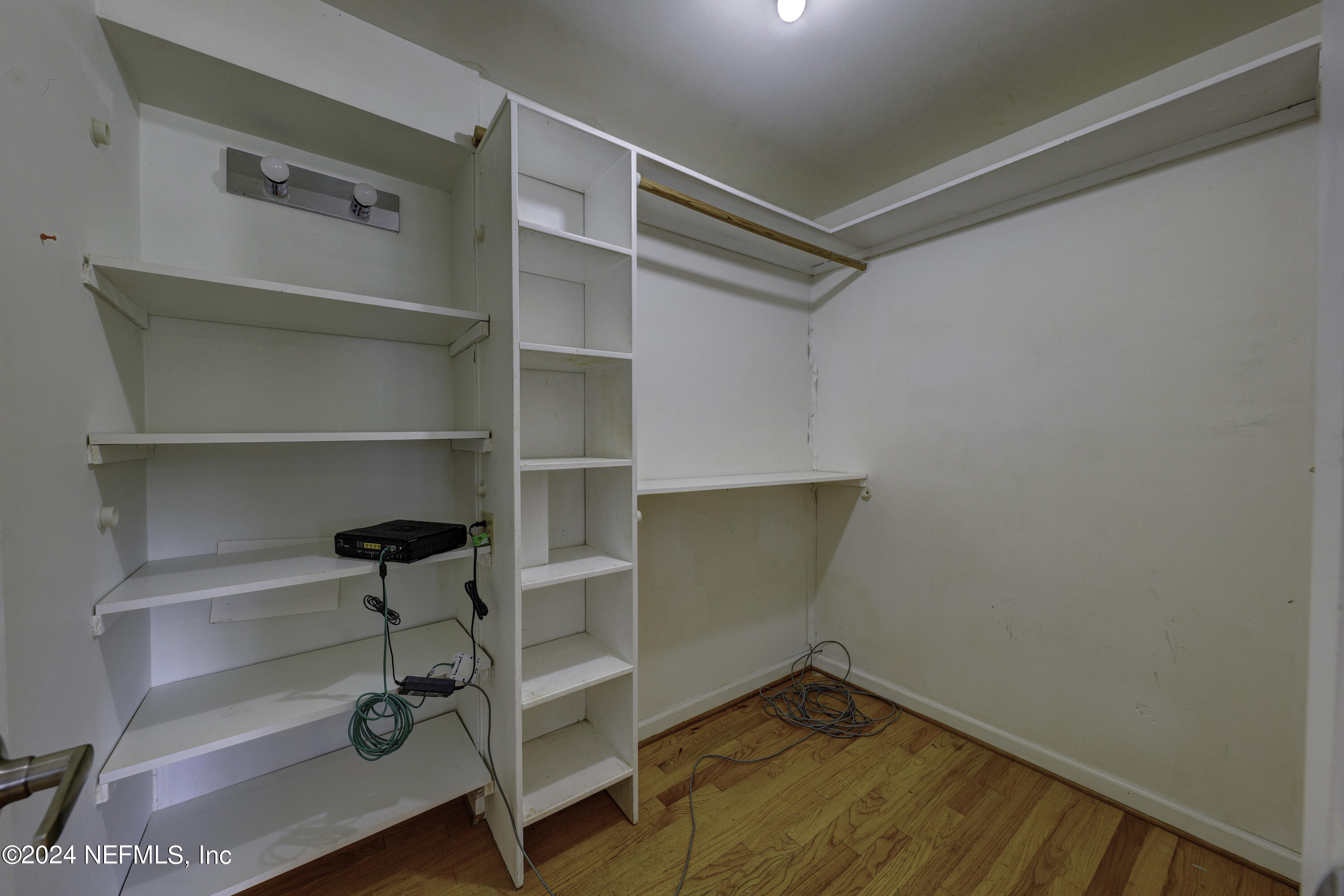 1210 Inwood Terrace Jacksonville, FL 32207 - Photo 40 of 49 43-C_R54139_40_41_42_43_44Interior 2