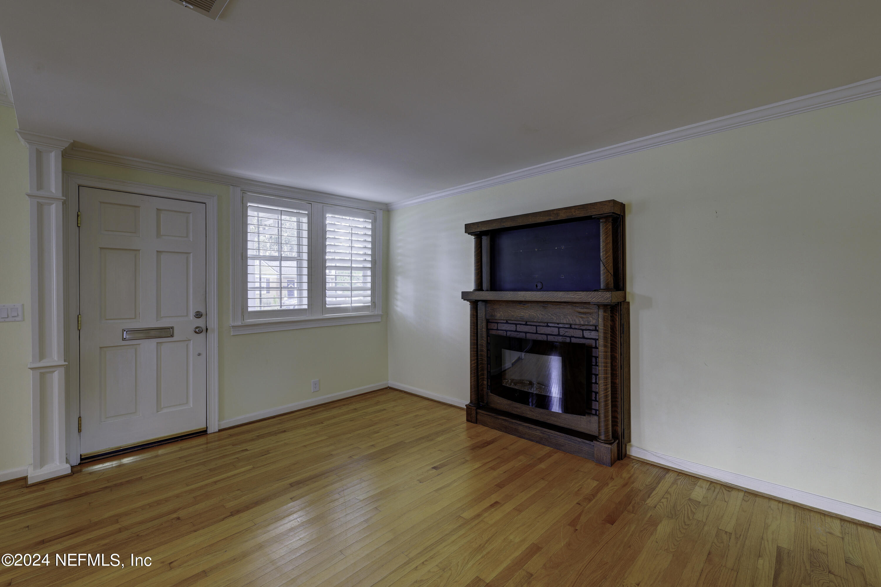 1210 Inwood Terrace Jacksonville, FL 32207 - Photo 47 of 49 50-C_R54055_56_57_58_59_60Interior 2