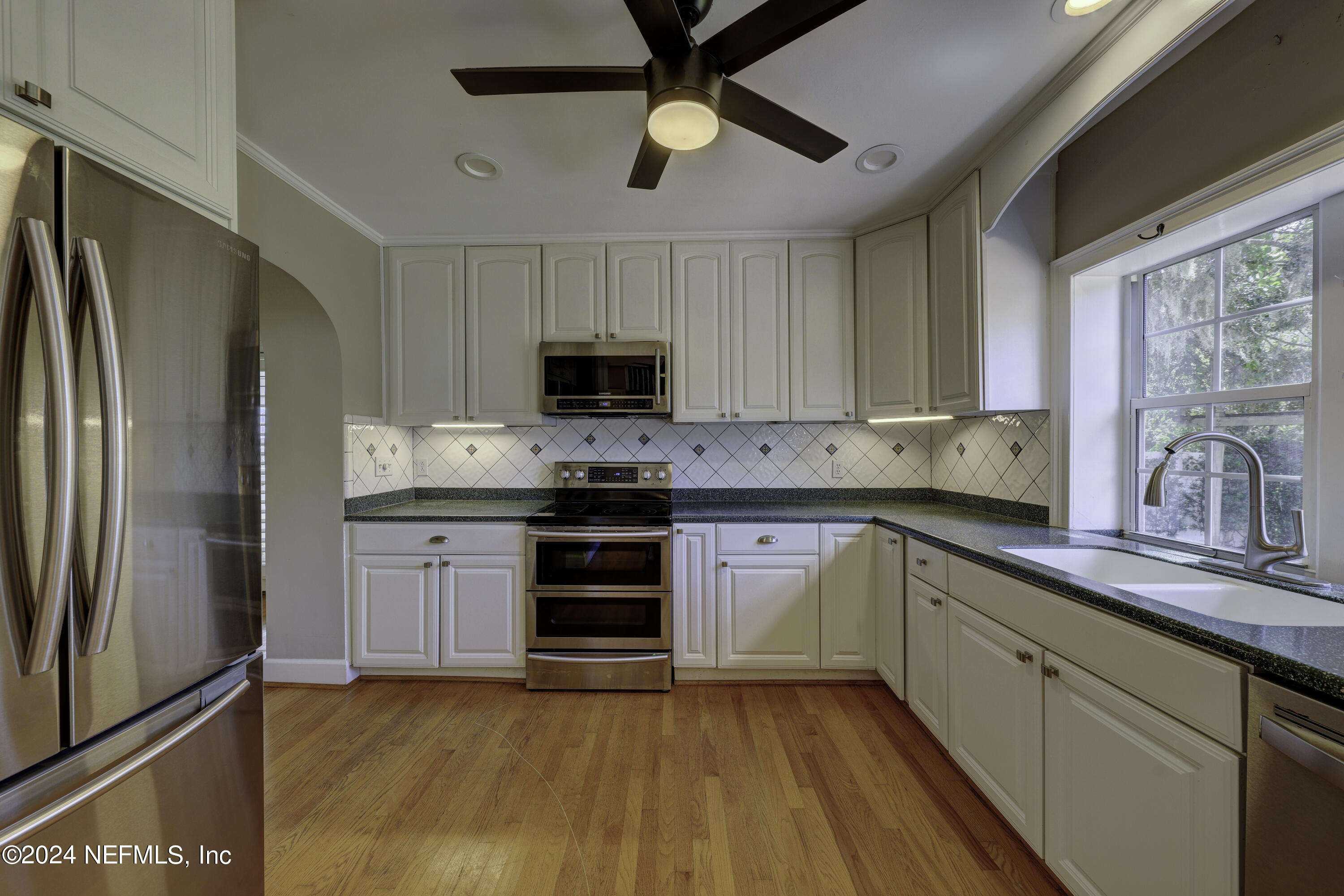 1210 Inwood Terrace Jacksonville, FL 32207 - Photo 9 of 49 04-C_R54153_4_5_6_7_8Interior 2