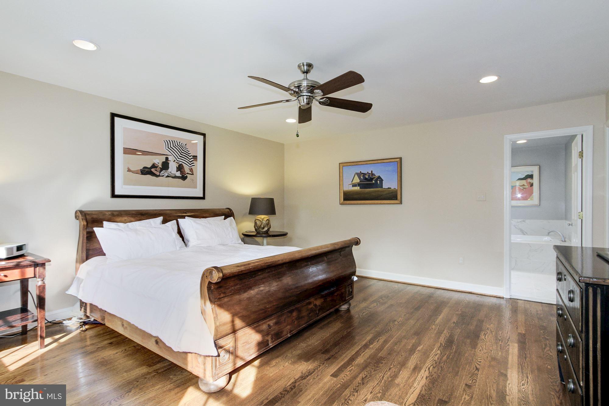 6951 Greentree Road Bethesda, MD 20817 - Photo 15 of 33 Gallery Image 15