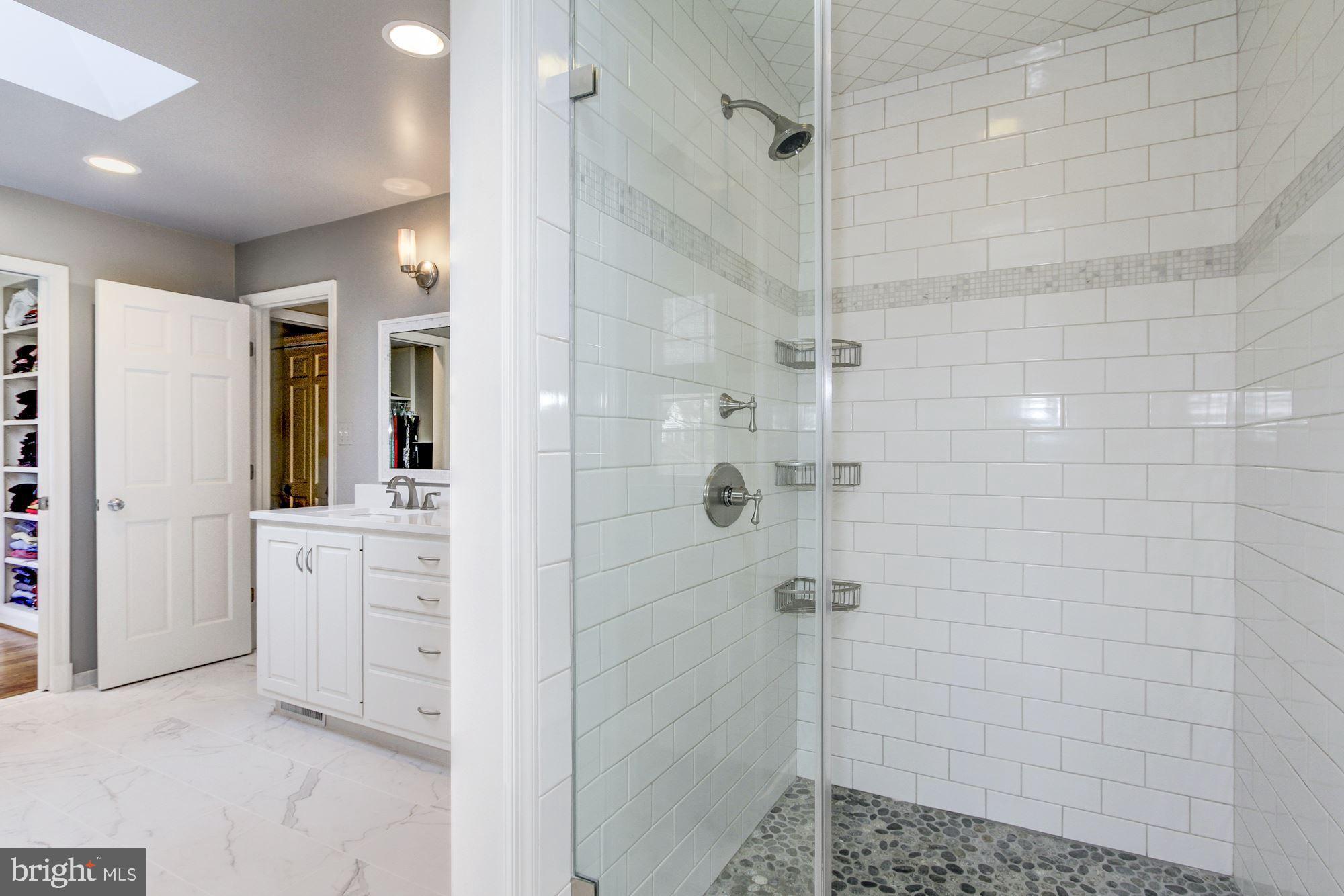 6951 Greentree Road Bethesda, MD 20817 - Photo 18 of 33 Gallery Image 18