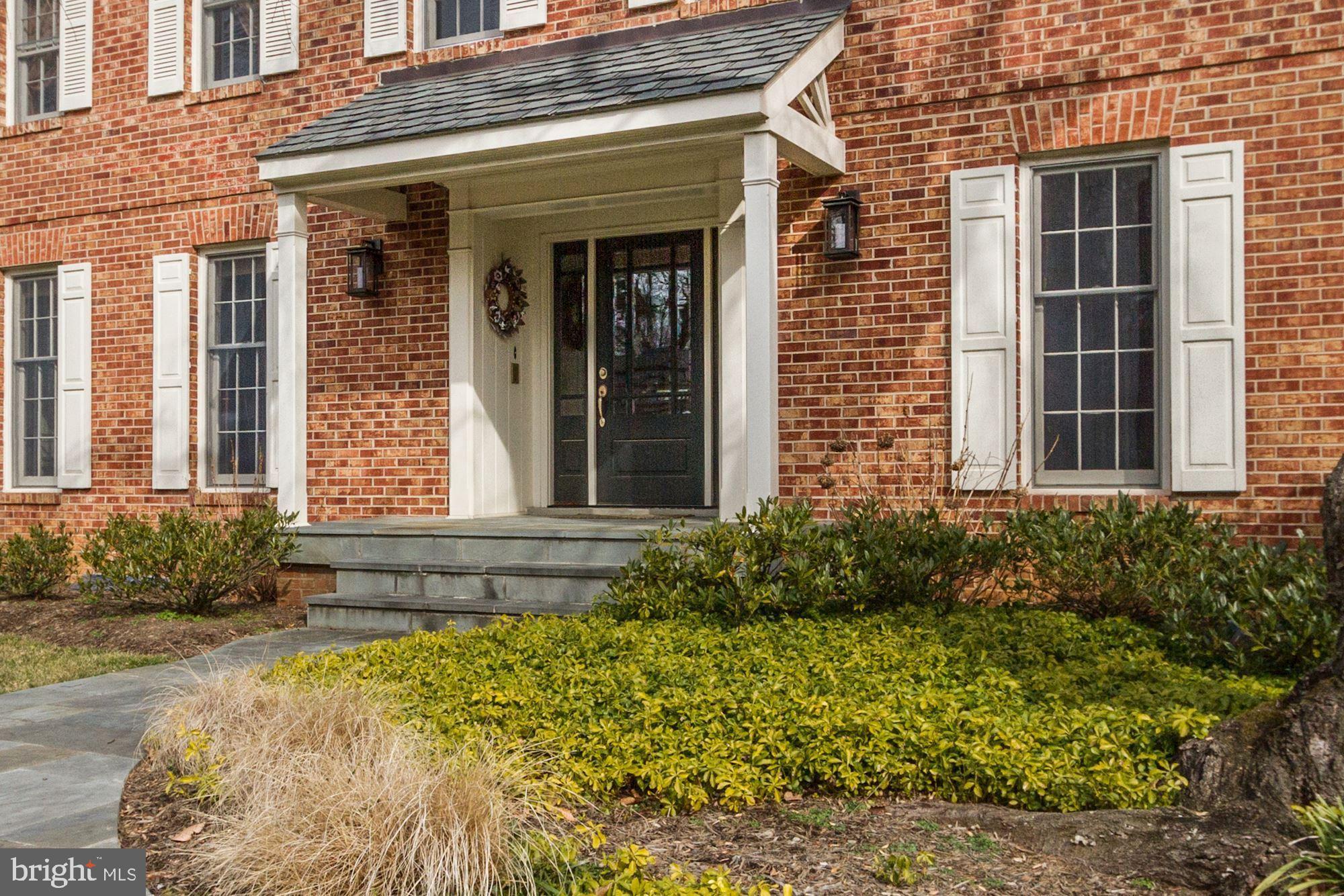 6951 Greentree Road Bethesda, MD 20817 - Photo 3 of 33 Gallery Image 3