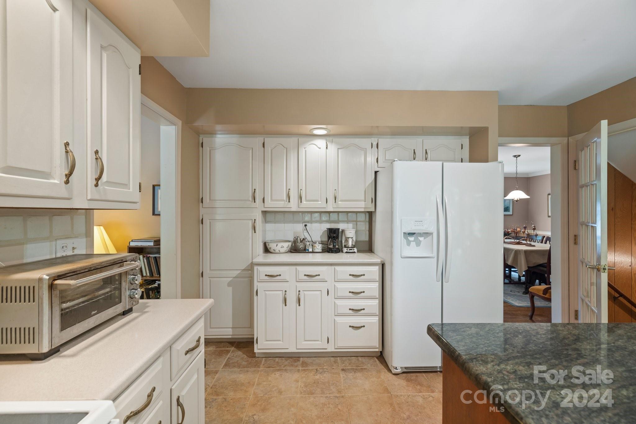 23 Legendary Road Hendersonville, NC 28739 - Photo 12 of 41 Gallery Image 12