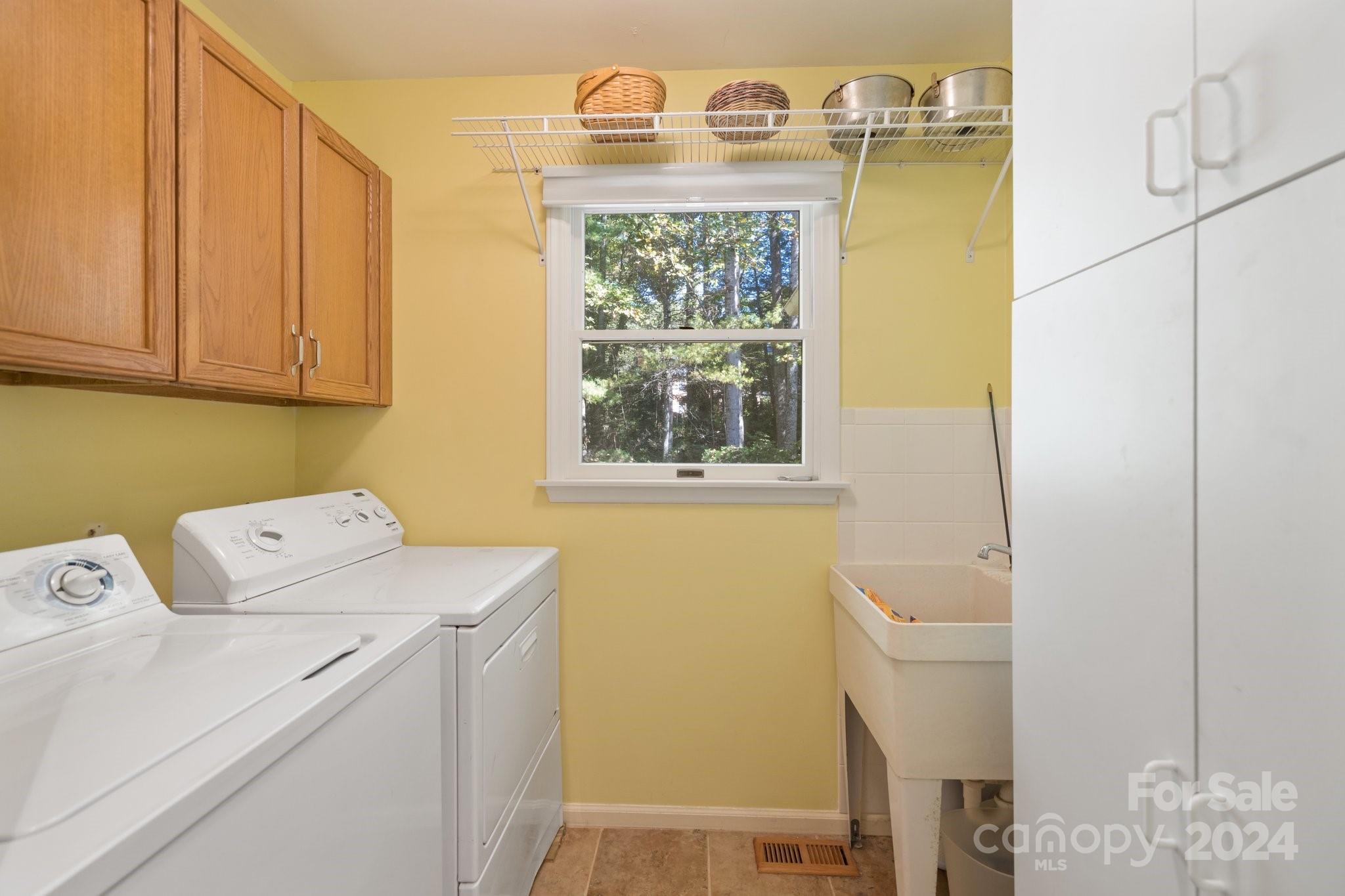 23 Legendary Road Hendersonville, NC 28739 - Photo 14 of 41 Gallery Image 14