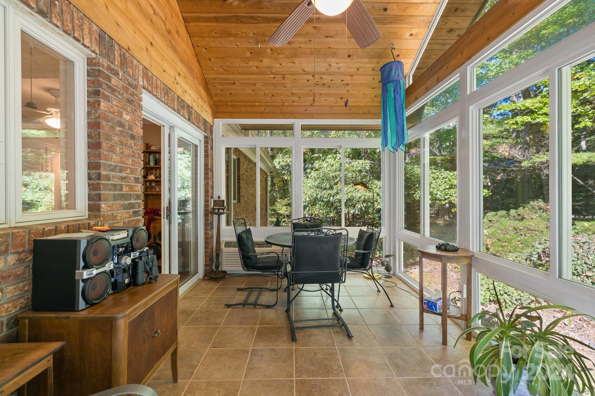 23 Legendary Road Hendersonville, NC 28739 - Photo 15 of 41 Gallery Image 15
