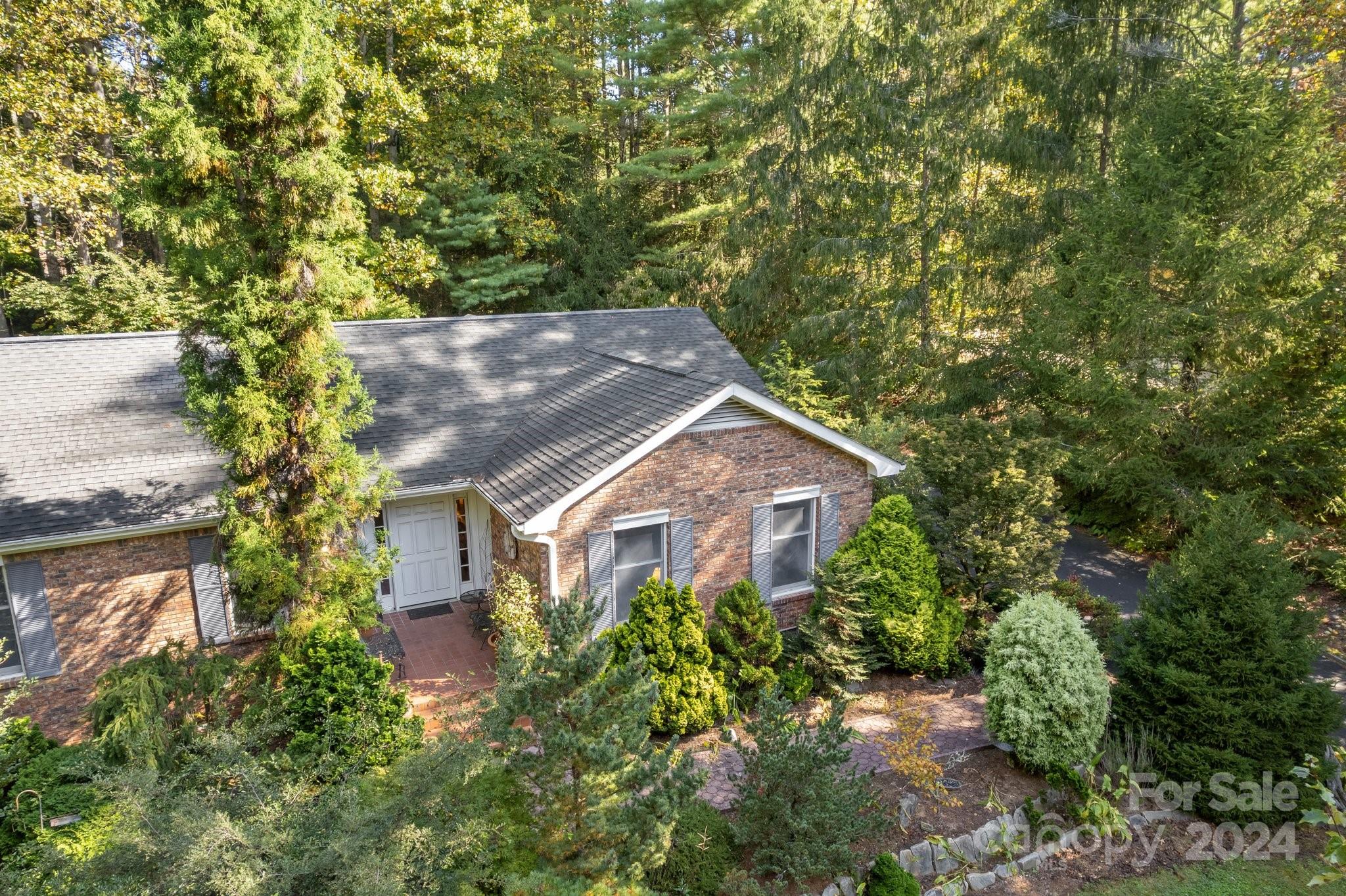 23 Legendary Road Hendersonville, NC 28739 - Photo 38 of 41 Gallery Image 38