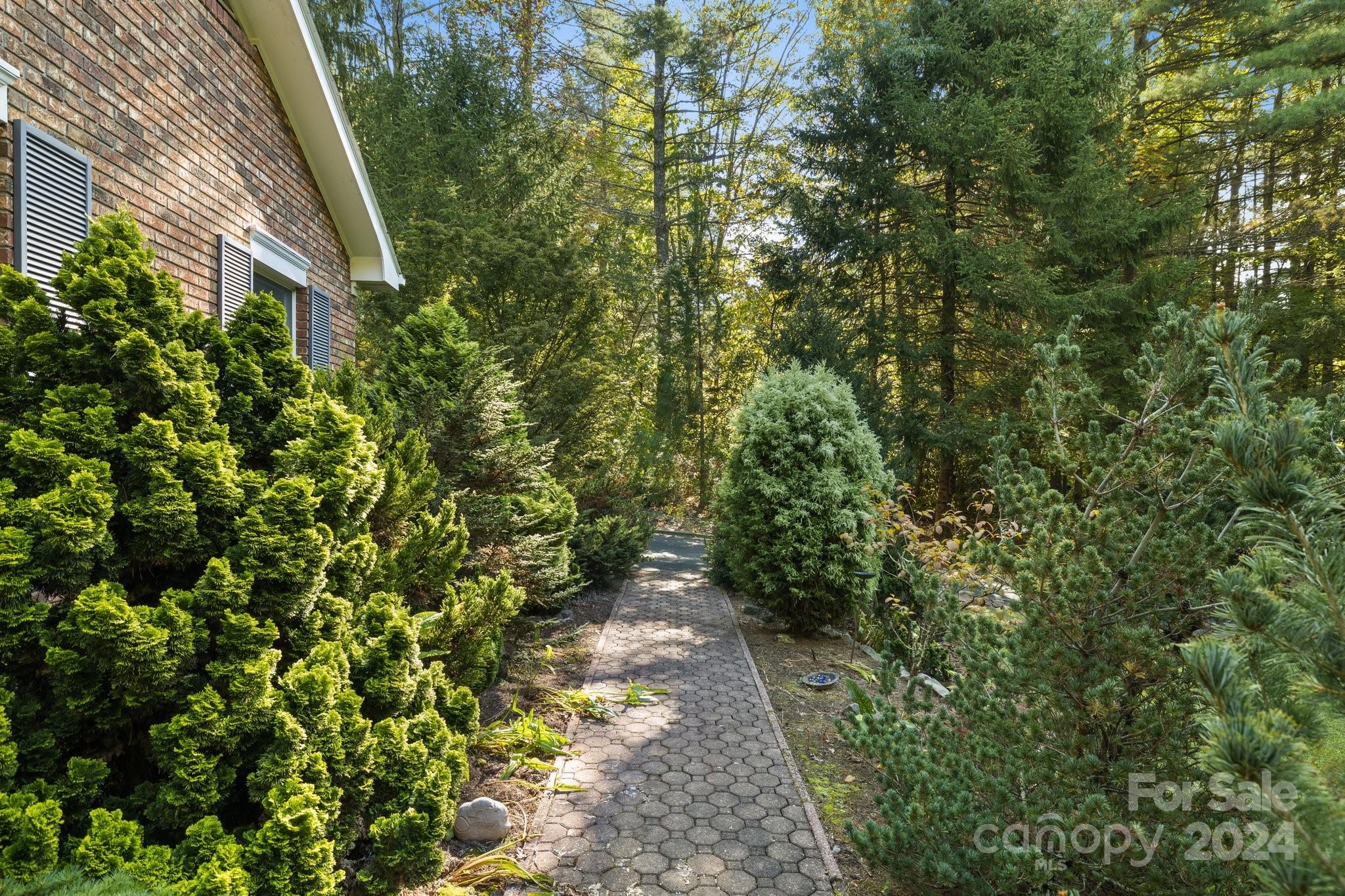 23 Legendary Road Hendersonville, NC 28739 - Photo 39 of 41 Gallery Image 39