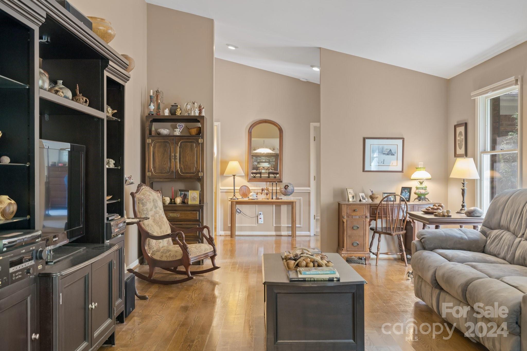 23 Legendary Road Hendersonville, NC 28739 - Photo 5 of 41 Gallery Image 5