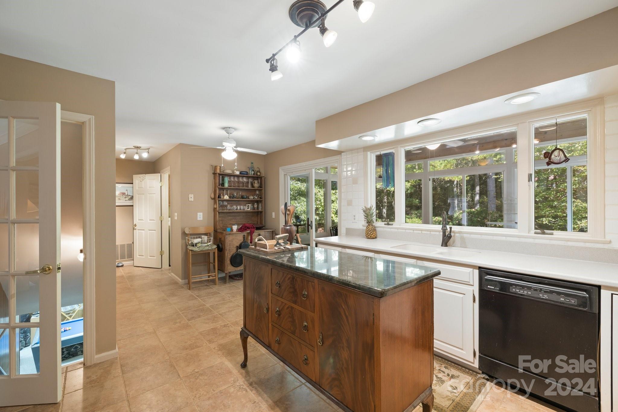 23 Legendary Road Hendersonville, NC 28739 - Photo 9 of 41 Gallery Image 9