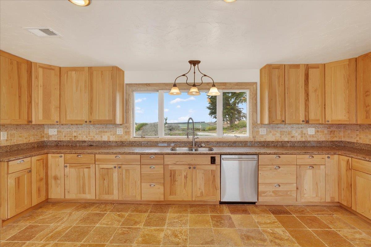 260 Giberson Road Moss Landing, CA 95039 - Photo 23 of 52