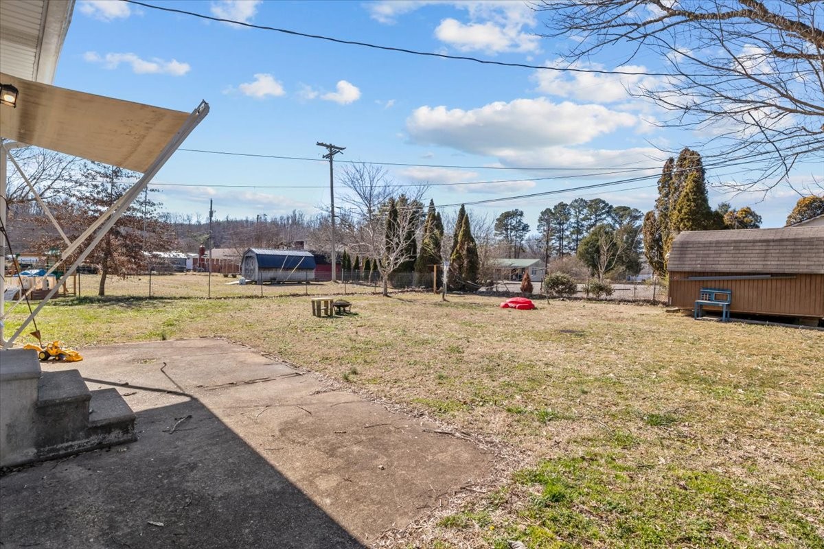 102 Sutton Avenue Waverly, TN 37185 - Photo 28 of 33