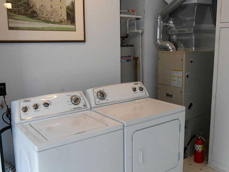 2207 North Hadley Road Springfield, OH 45505 - Photo 12 of 18 Gallery Image 12