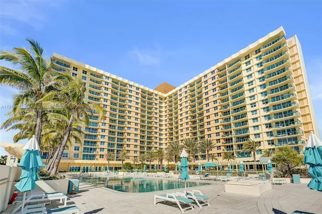 $3,500 | 2501 South Ocean Drive, Unit 1518, Hollywood, FL 33019