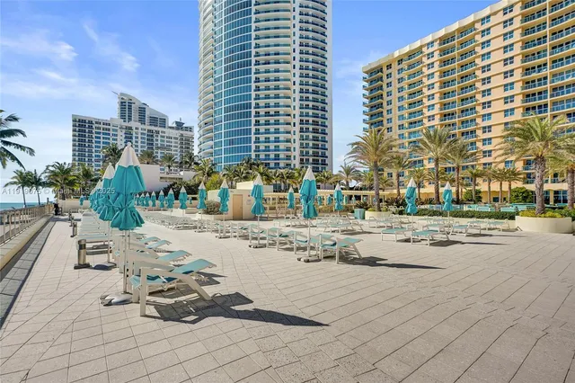 $3,500 | 2501 South Ocean Drive, Unit 1518, Hollywood, FL 33019