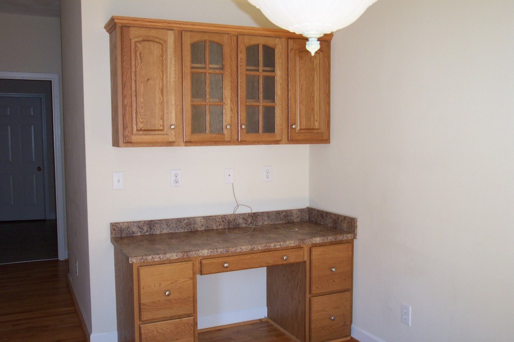3532 Pinnacle Ridge Road Northeast Roanoke, VA 24012 - Photo 6 of 18 Desk in Kitchen