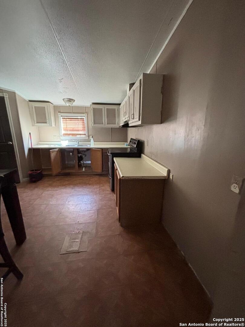 17423 Fx Ball Drive Elmendorf, TX 78112 - Photo 15 of 40