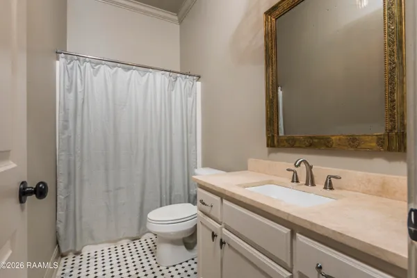 $2,500 | 301 Summerland Key Lane, Lafayette, LA 70508