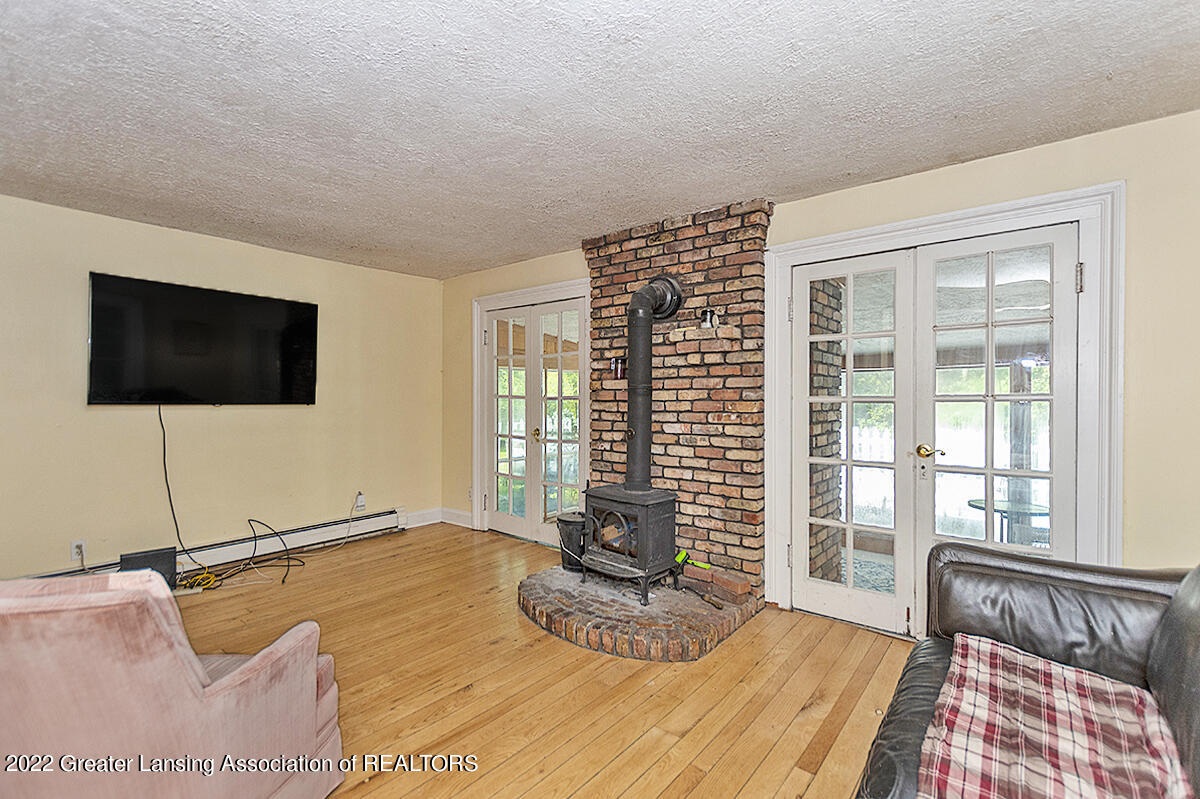 2217 Hamilton Road Okemos, MI 48864 - Photo 6 of 30 -06
