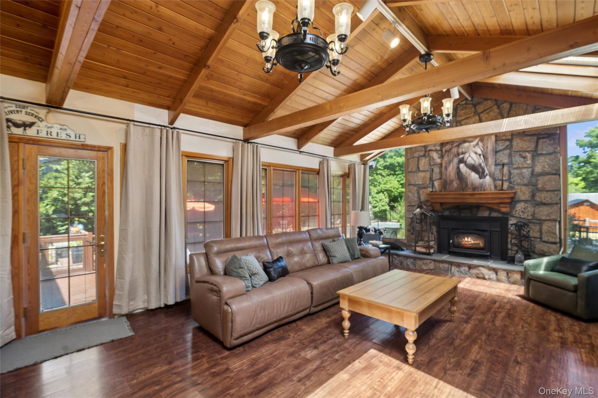 14 Loft Road Smithtown, NY 11787 - Photo 34 of 50