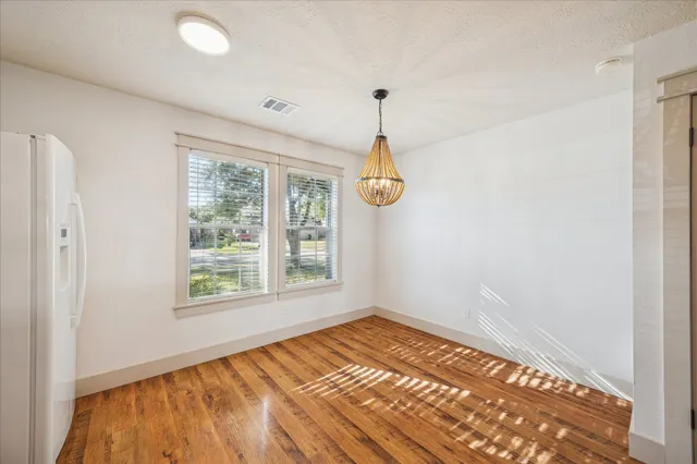 $2,150 | 2824 Meadow Brook Court, League City, TX 77573