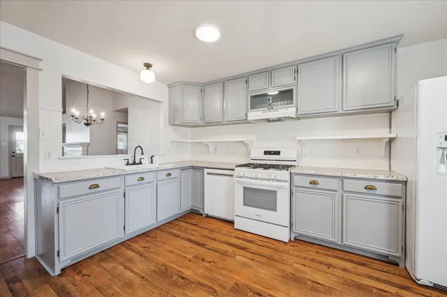 $2,150 | 2824 Meadow Brook Court, League City, TX 77573