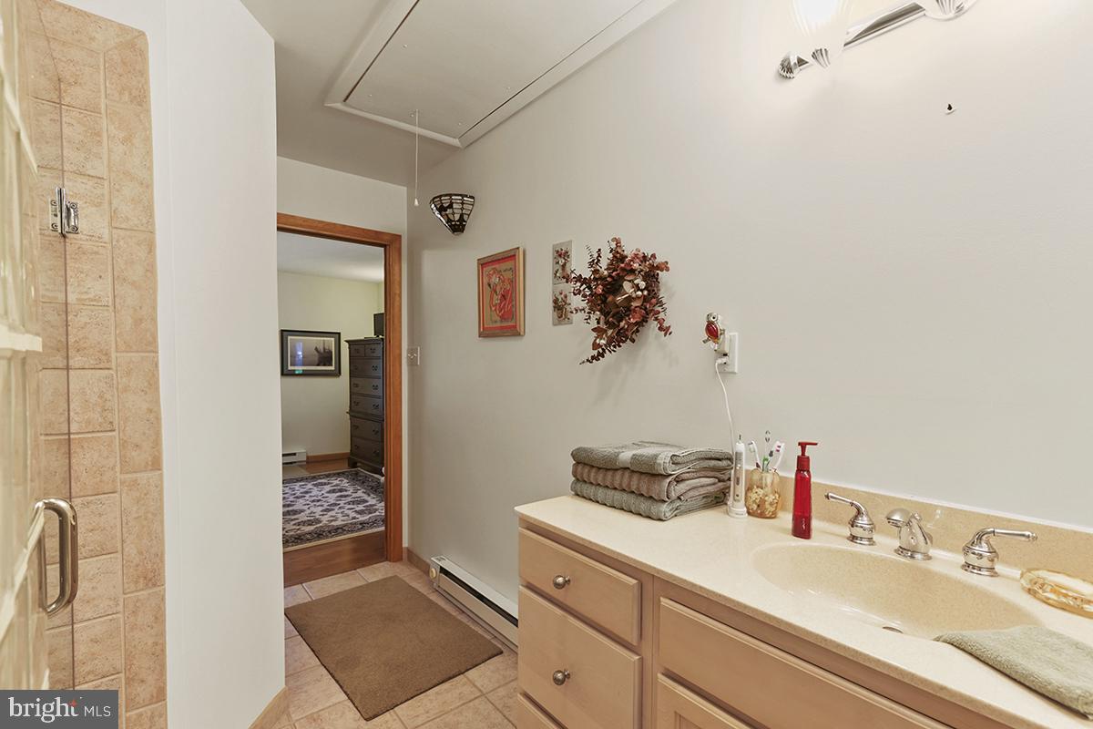 1314 Cape St Claire Road Annapolis, MD 21409 - Photo 27 of 60 Owners bathroom