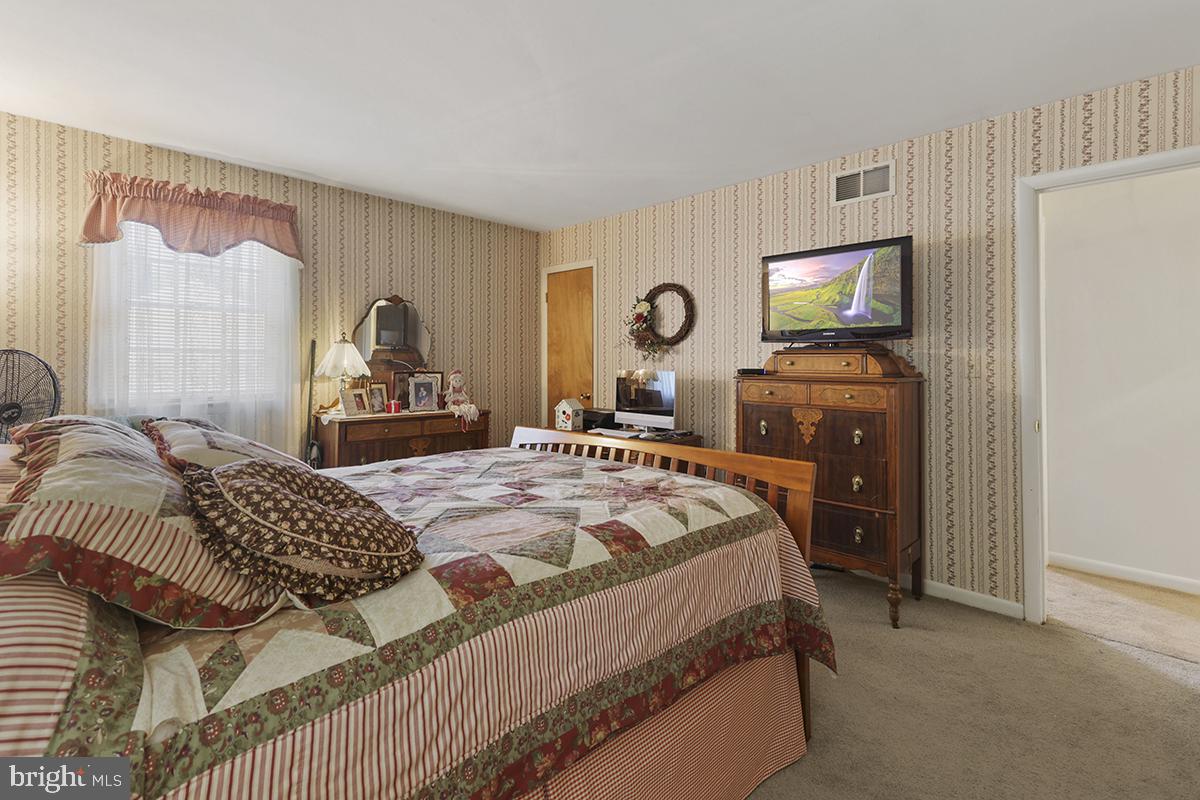 1314 Cape St Claire Road Annapolis, MD 21409 - Photo 34 of 60 Upstairs owners suite