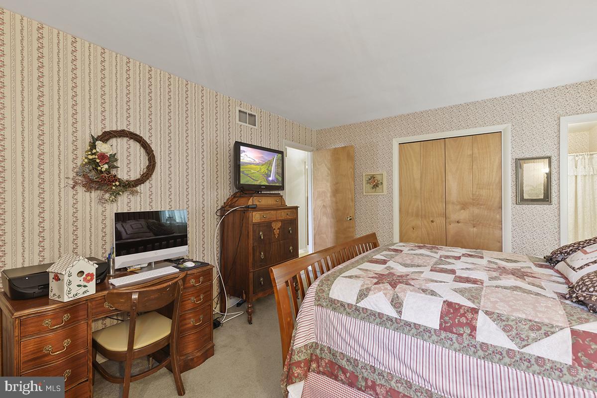 1314 Cape St Claire Road Annapolis, MD 21409 - Photo 36 of 60 Upstairs owners suite