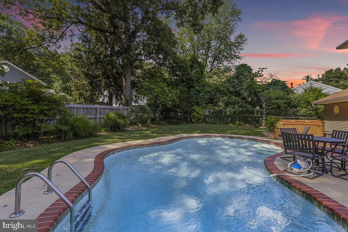 1314 Cape St Claire Road Annapolis, MD 21409 - Photo 47 of 60 Rearview of the home