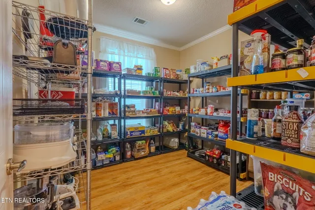 $724,900 | 289 Carr Gap Road, Speedwell, TN 37870