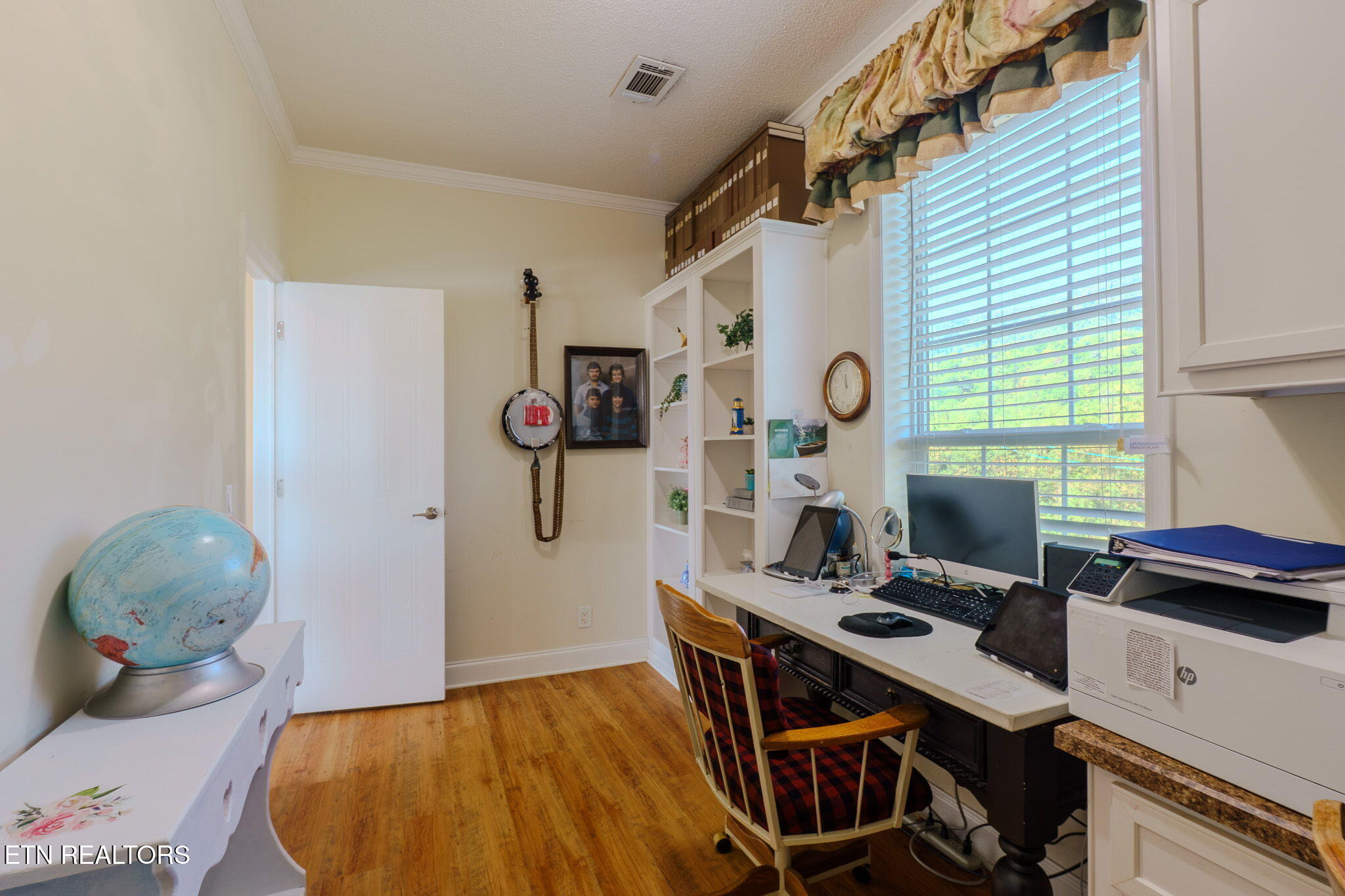 289 Carr Gap Road Speedwell, TN 37870 - Photo 19 of 45 33-web-or-mls-DSC06600-HDR