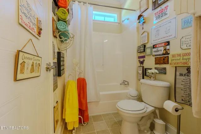 $724,900 | 289 Carr Gap Road, Speedwell, TN 37870