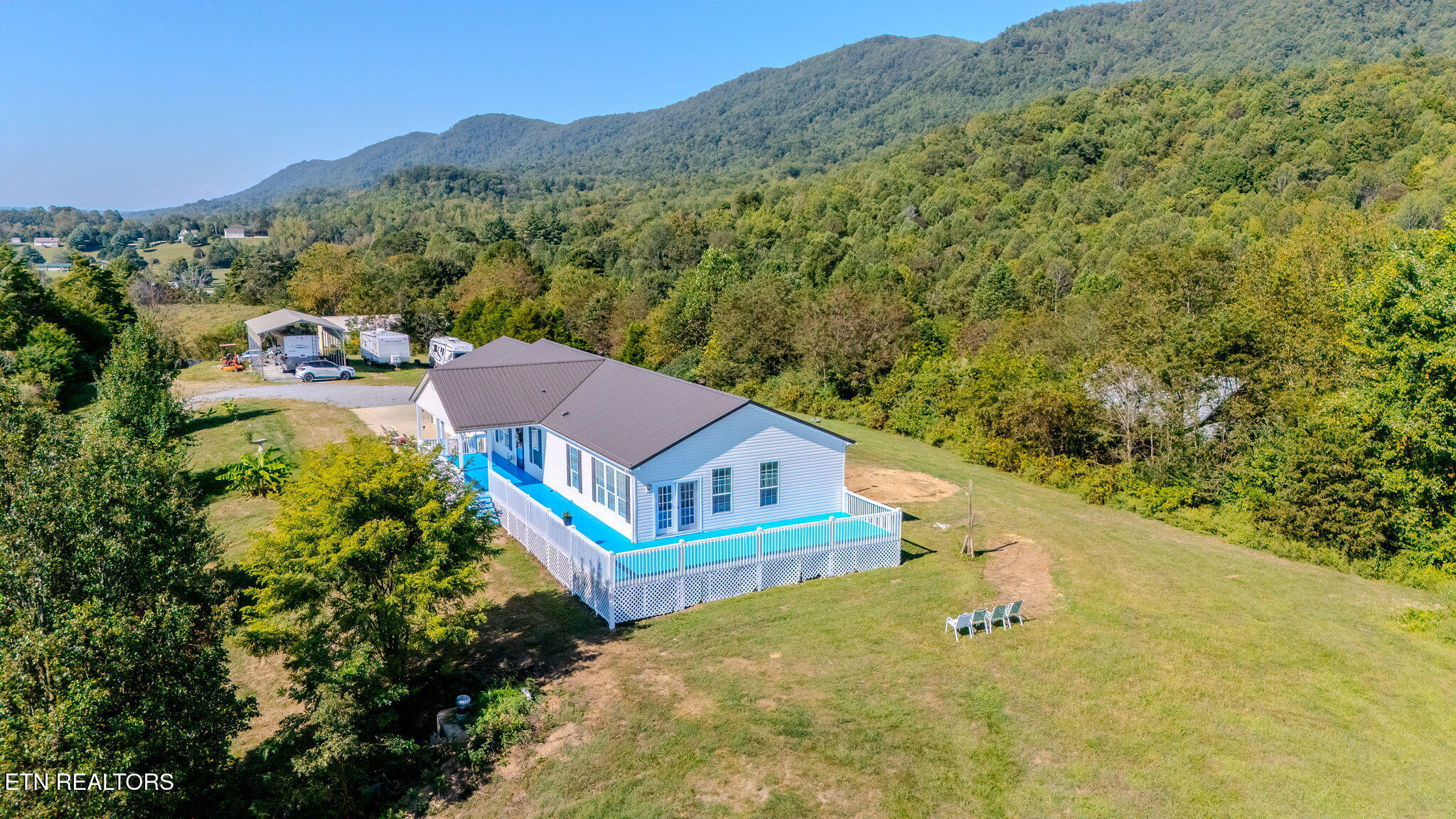 289 Carr Gap Road Speedwell, TN 37870 - Photo 40 of 45 43-web-or-mls-DJI_20250919111106_0228_D