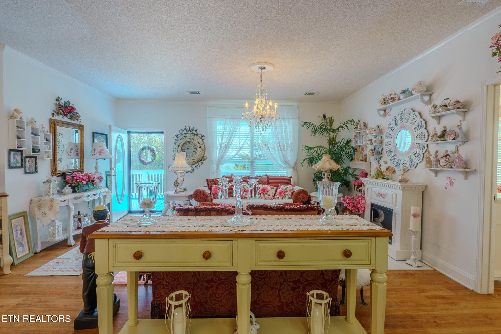 289 Carr Gap Road Speedwell, TN 37870 - Photo 5 of 45 2-web-or-mls-DSC05447-HDR