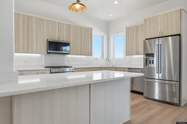 $635,000 | 2962 Palmer Drive, Casper, WY 82601