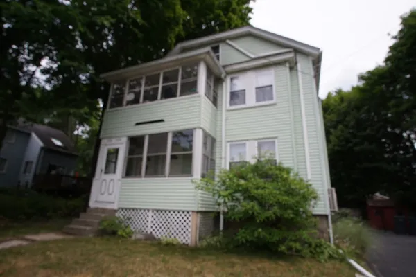$2,250 | 296 West Central Street, Unit 1, Natick, MA 01760