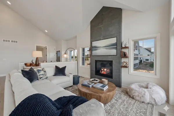 $1,390,000 | 1082 Seanma Wynd, Port Washington, WI 53074