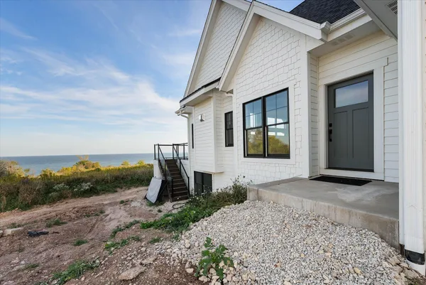 $1,450,000 | 1082 Seanma Wynd, Port Washington, WI 53074