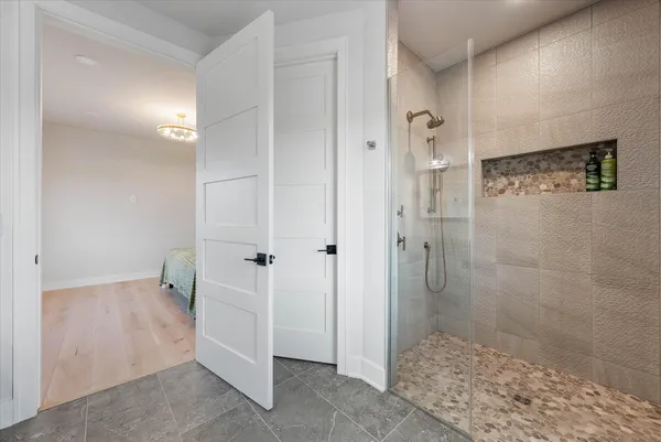 $1,390,000 | 1082 Seanma Wynd, Port Washington, WI 53074