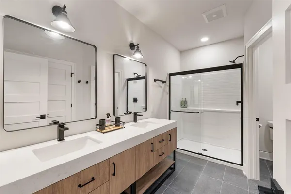 $1,390,000 | 1082 Seanma Wynd, Port Washington, WI 53074
