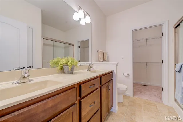 $375,000 | 404 Kaliedoscope Lane, St. Peters, MO 63376