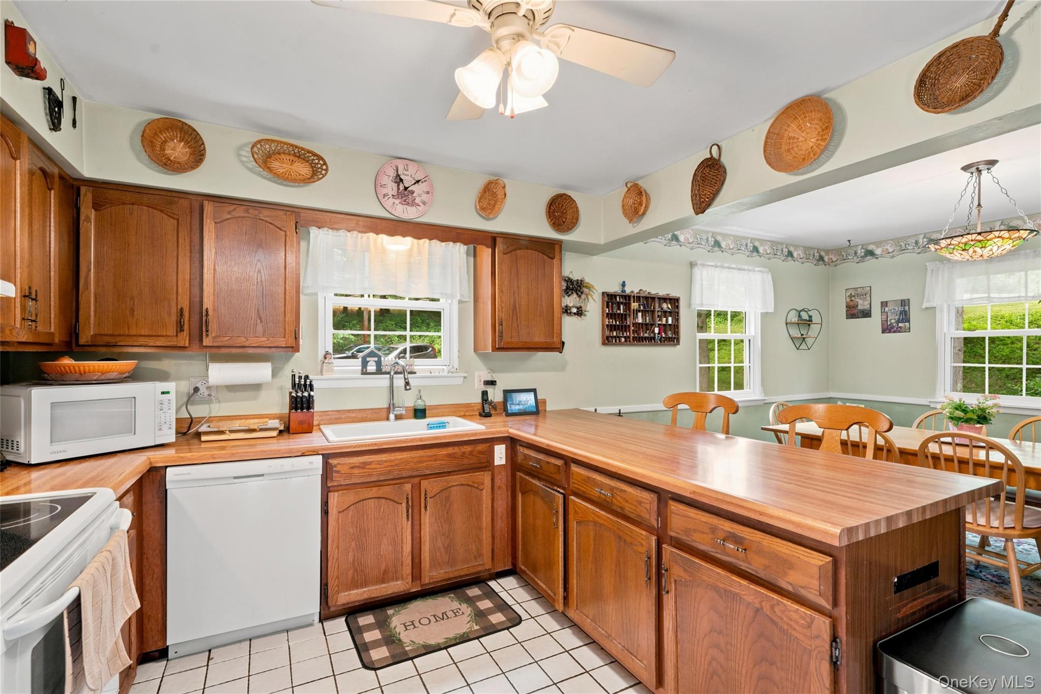 228 West Mombasha Road Monroe, NY 10950 - Photo 13 of 46