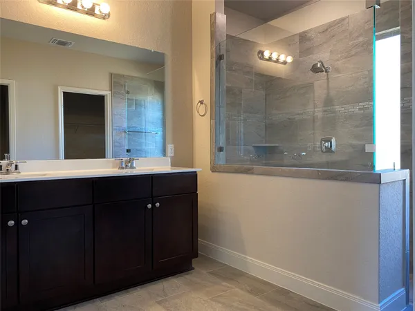 $1,900 | 716 Red Barn Bend, New Braunfels, TX 78130